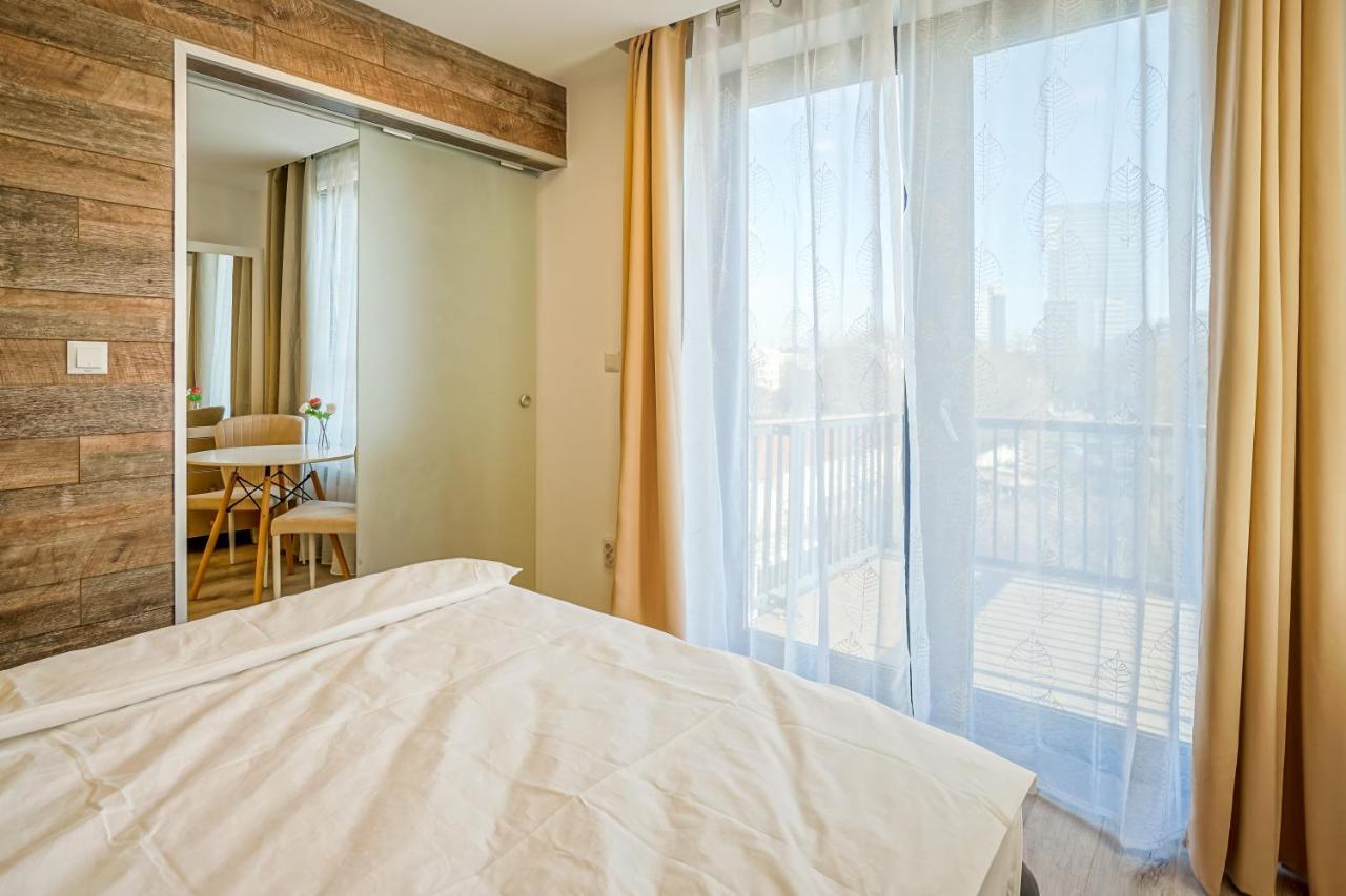 Bright Apartments Moments Away From Herastrau Park, Mall And Metro Bukarest Eksteriør billede